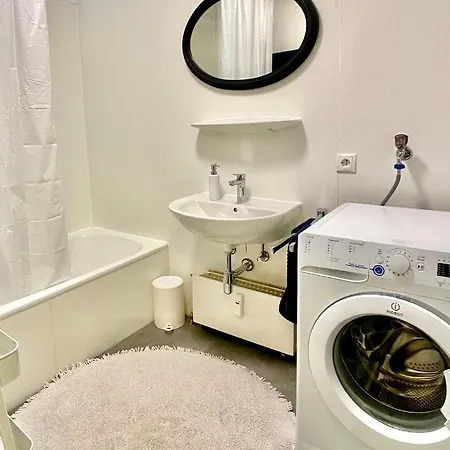 Ruhiges Terrassen-apartment Mit Blick Ins Grune Appartamento *