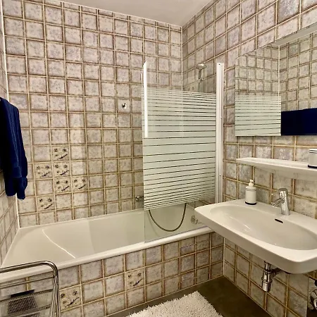 Ruhiges Terrassen-apartment Mit Blick Ins Grune Appartamento
